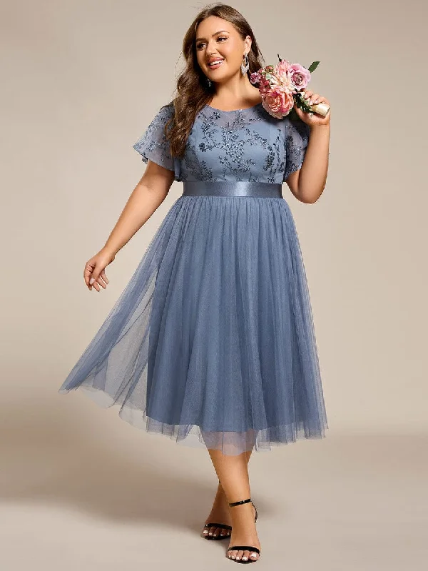 Plus Size Round Neckline Embellished Tulle Midi Bridesmaid Dress